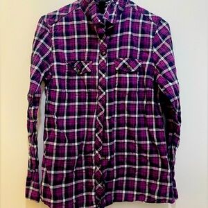 Eddie Bauer classic fit medium button up